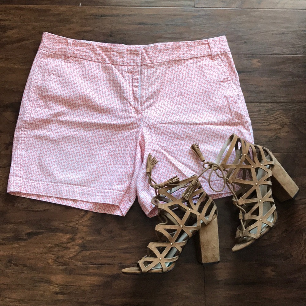 BEAUTIFUL CORAL geometric Shorts